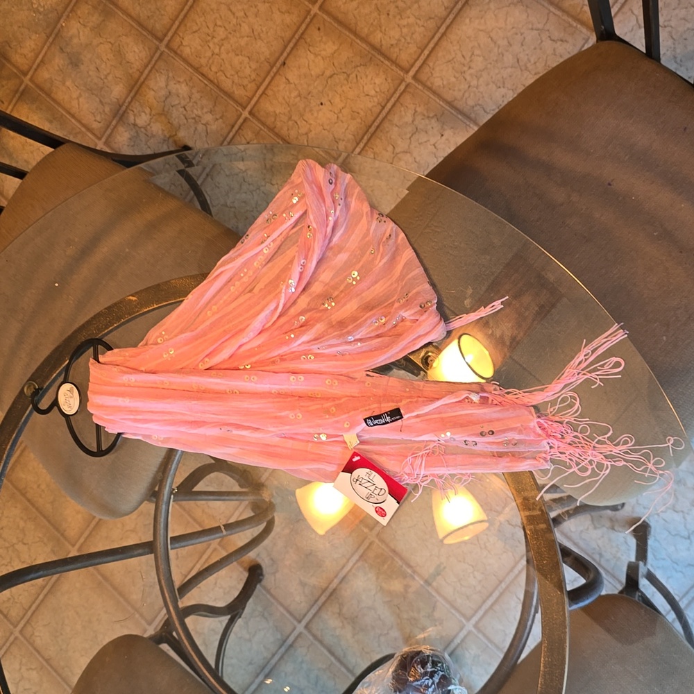 NWT Women's scrafs